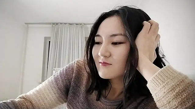 Lyndasilk online show from 11/13/25, 03:38