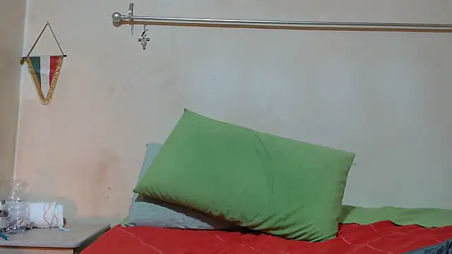 Monellaxx online show from 12/04/25, 08:30