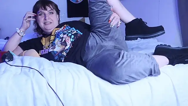 BellaBlueBBW online show from 02/10/25, 11:36