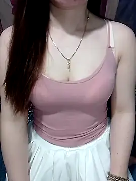 LeanaLy online show from 03/22/26, 07:43