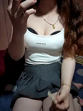 LeanaLy online show from 11/16/25, 01:05