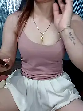 Snapshot of LeanaLy chatting on 06/30/26, 11:38 LeanaLy online show from 06/30/26, 11:38