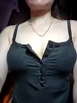 LeanaLy online show from 10/13/25, 07:10