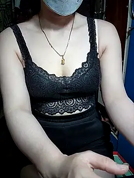 LeanaLy online show from 10/17/25, 12:29