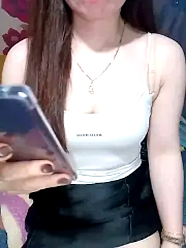 LeanaLy online show from 03/19/26, 02:55