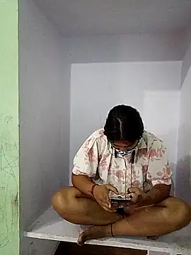 Snapshot of PG_girl_12th chatting on 10/17/25, 07:11 PG girl 12th online show from 10/17/25, 07:11