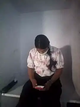 PG girl 12th online show from 11/06/25, 10:30