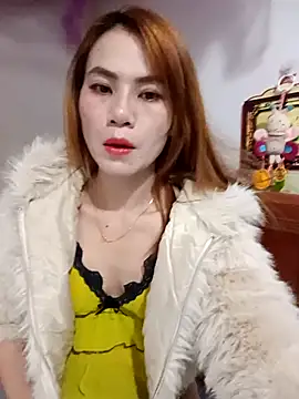 Snapshot of Labi2k chatting on 11/27/25, 05:24 Labi2k online show from 11/27/25, 05:24