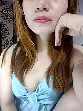 Snapshot of Labi2k chatting on 10/25/25, 04:29 Labi2k online show from 10/25/25, 04:29