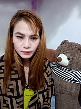 Snapshot of Labi2k chatting on 11/24/25, 09:04 Labi2k online show from 11/24/25, 09:04