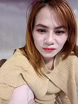 Snapshot of Labi2k chatting on 11/21/25, 05:39 Labi2k online show from 11/21/25, 05:39