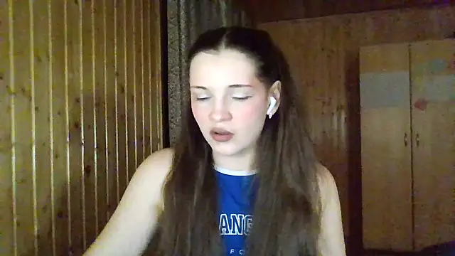 AmeliieLaFleur online show from 02/04/26, 07:42