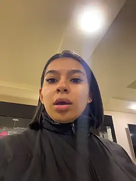 AlyssaRay online show from 04/07/26, 11:34