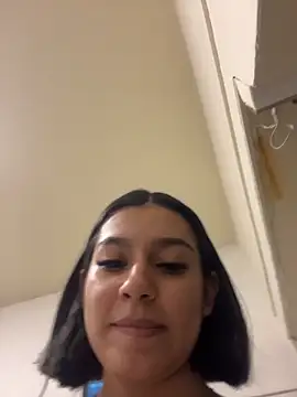 AlyssaRay online show from 05/09/26, 04:54