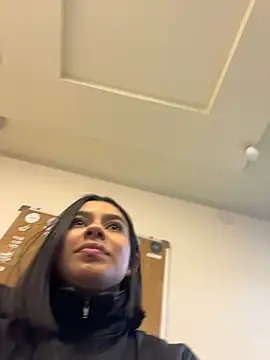 AlyssaRay online show from 02/21/26, 01:02