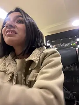 AlyssaRay online show from 02/10/26, 06:51