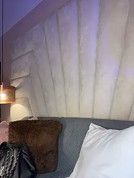 AlyssaRay online show from 05/28/26, 01:50