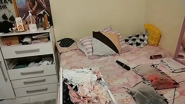 CllarinhaCortes online show from 01/17/26, 12:42