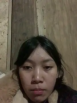 linh-lan1 online show from 11/27/25, 01:33