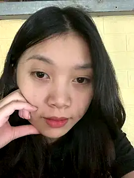 linh-lan1 online show from 10/16/25, 11:07