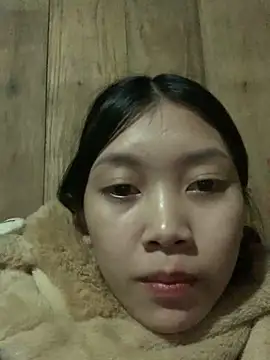 linh-lan1 online show from 11/18/25, 02:53