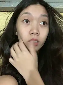 linh-lan1 online show from 10/21/25, 11:42