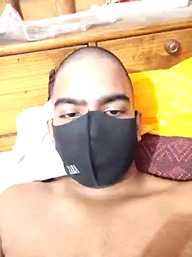 delhi  man 1 online show from 10/25/25, 02:50