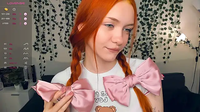 Foxy blush online show from 10/19/25, 09:06