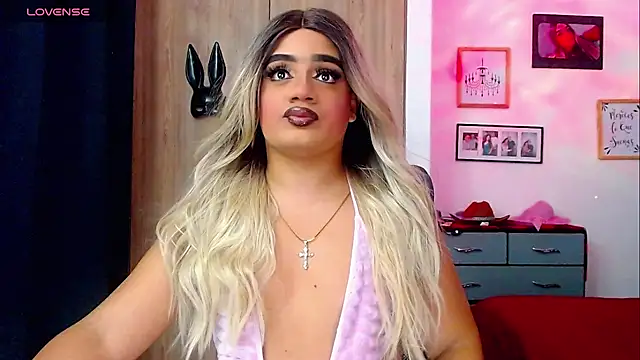 Sofiabigcock22 online show from 12/18/25, 04:50