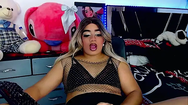 Sofiabigcock22 online show from 11/02/25, 12:43