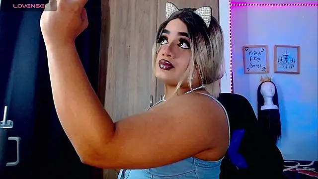 Sofiabigcock22 online show from 02/13/26, 10:37