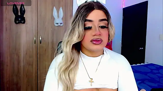 Sofiabigcock22 online show from 10/25/25, 11:53