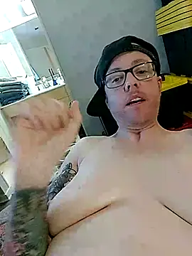 Snapshot of androxkade chatting on 08/02/26, 01:20 androxkade online show from 08/02/26, 01:20