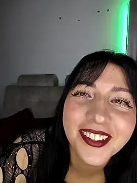 kitten25-hott online show from 10/22/25, 02:00