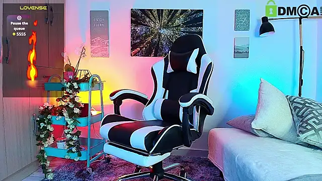 Alex carter online show from 10/31/25, 10:01