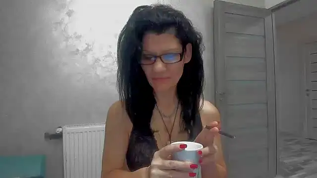 Snapshot of SweetSin40 chatting on 02/15/26, 07:57 SweetSin40 online show from 02/15/26, 07:57