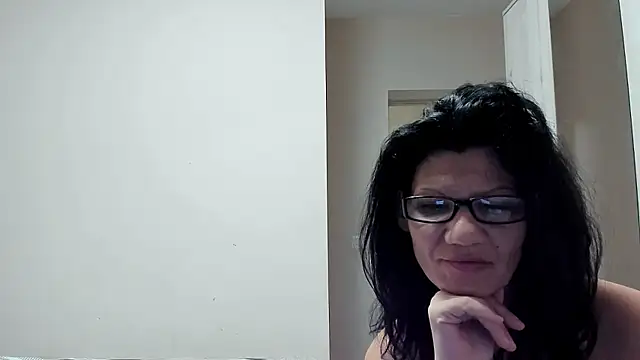 Snapshot of SweetSin40 chatting on 10/11/25, 07:04 SweetSin40 online show from 10/11/25, 07:04