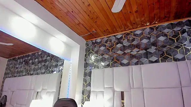 denisse khan online show from 10/22/25, 12:04