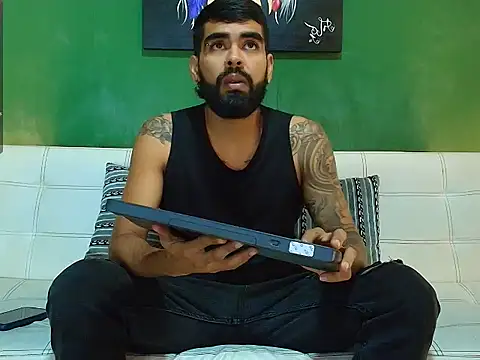 black kameron  online show from 11/13/25, 11:52