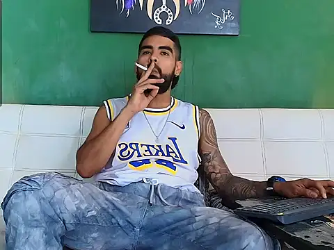 black kameron  online show from 12/01/25, 07:59