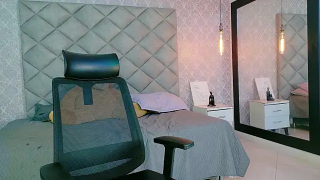 CARO ADAMS1 online show from 01/14/26, 10:19