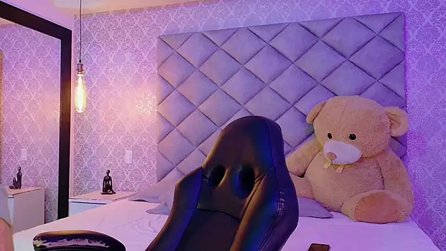 CARO ADAMS1 online show from 11/24/25, 11:54