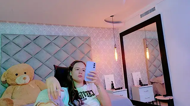 CARO ADAMS1 online show from 02/01/26, 10:57