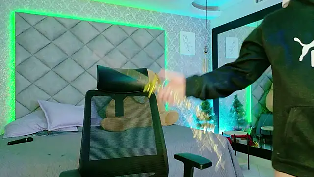 CARO ADAMS1 online show from 01/07/26, 10:53