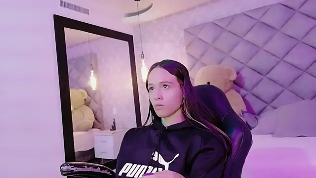 CARO ADAMS1 online show from 11/27/25, 11:54