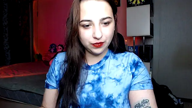 Snapshot of OliviaHeart chatting on 10/13/25, 03:02 OliviaHeart online show from 10/13/25, 03:02