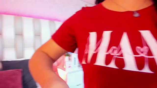 Ari lynn  online show from 12/23/25, 03:28