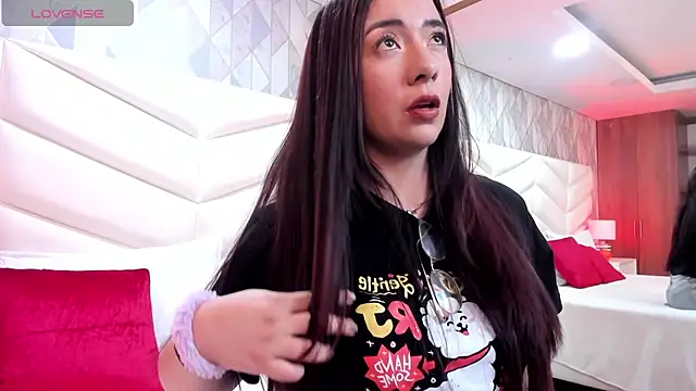 Ari lynn  online show from 10/30/25, 03:27