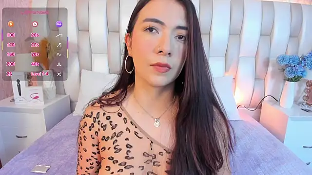 Ari lynn  online show from 12/17/25, 05:34