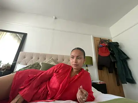 sexygoddessjessy online show from 05/07/26, 12:30